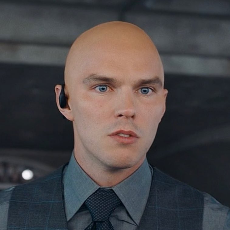 blackhole1011's tweet image. Clark saw ppl on the internet pointing out that Lex&apos;s bunny teeth were so cute and after that whenever Lex opened his mouth Clark would automatically stare at them and they were really cute as said