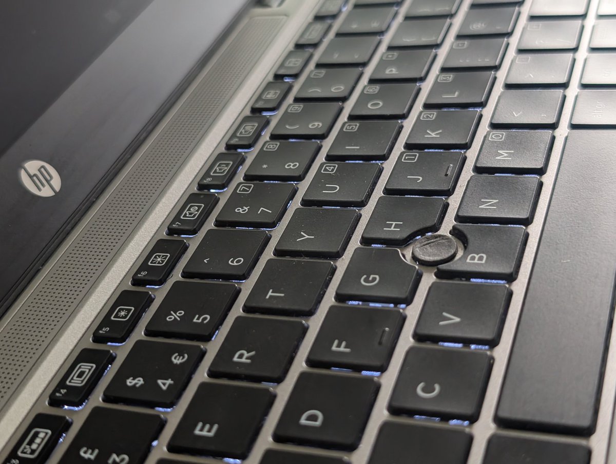 DouglasWalulya's tweet photo. HP ELITEBOOK 820 G3
Intel ®️ Core i5™️ 6th Gen
RAM 8GB, SSD 256 GB
Speed 2.7  ~4.0@4cpus
Intel HD Graphics 
12.5"Keyboard light, Fingerprint reader, type C reader, sim slot and USB C,

For your orders and delivery please contact 0701844780 https://t.co/u07ibKsxC8