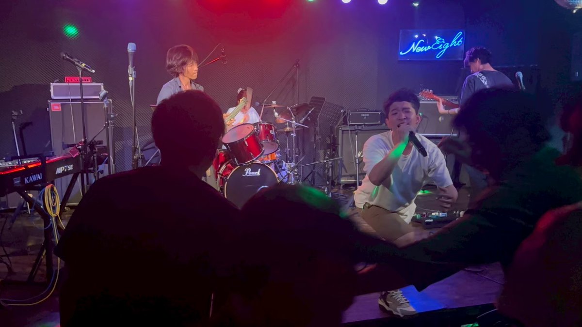 アッキーセッションsupported by CCC  Vo2を二ューエイトにて来年開催します！！

【日時·時間】
4月5日(日)　13時30分〜

【場所】
蒲田二ューエイト
neweight.tokyo

2000年〜2015年バンド曲セッション

ご興味ある方は僕までご連絡お願い致します🙇

#二ューエイト　
#バンド
#セッション