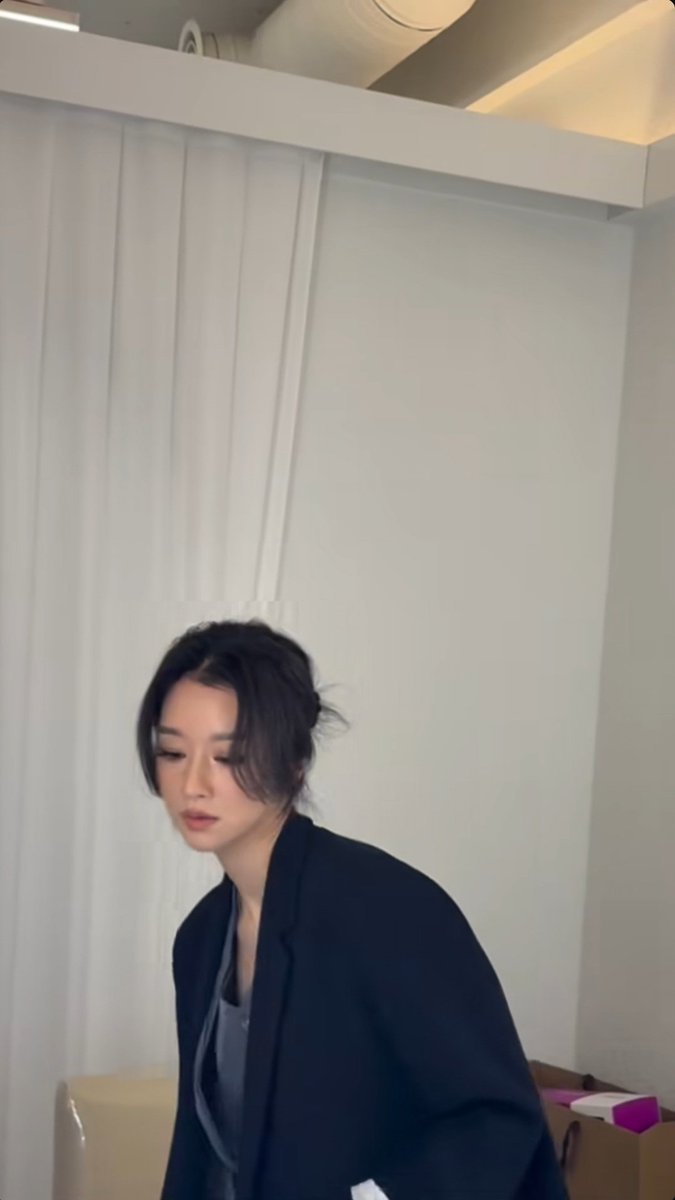 Littleyahn's tweet image. THE VISUALS DAMN

#seoyeaji