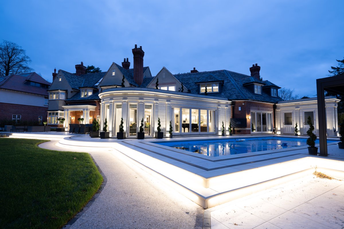 HSSP_Architects's tweet image. HSSP Architects and our client, Solus Homes, have won the Regional Award for Best Residential Extension at the LABC East Midlands Building Excellence Awards.

hssparchitects.co.uk/hssp-architect…

#LABCawards