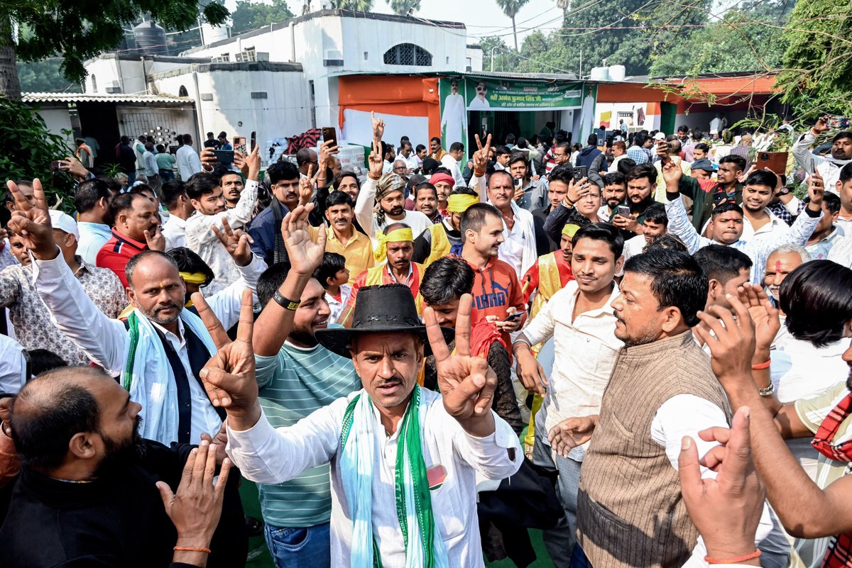 EnglishSalar's tweet image. #BiharElection2025 | Gangster-turned-politician Anant Kumar Singh, who is in jail after being arrested in the murder of #JanSuraaj Party supporter #DularChandYadav, has bagged the #Mokama seat. 

A #JDU candidate, #AnantSingh defeated his nearest rival, #RJD&apos;s Veena Singh by…