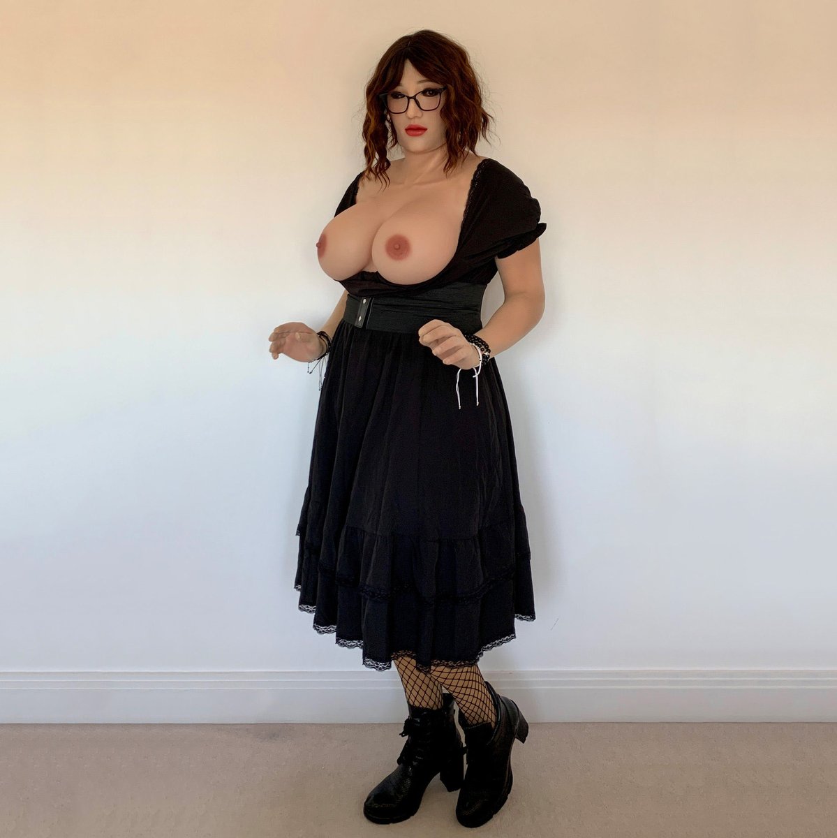 emdewer's tweet photo. #femalemask #femalemasking #femalemasker  #femalemaskdoll #siliconemask #roanyer #maletofemaletransformation #maletofemale #crossdressers https://t.co/Cazsd070O2