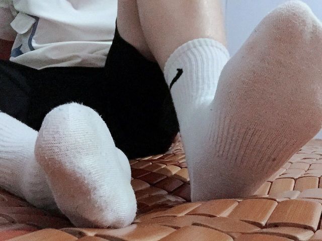 QMMTXDI's tweet photo. 更多图片看主页置顶q裙 #jiojio #少年 #脚底 #脚底 #脚底奴 #足控福利 #足底 #足 https://t.co/vYBt0Rd52s
