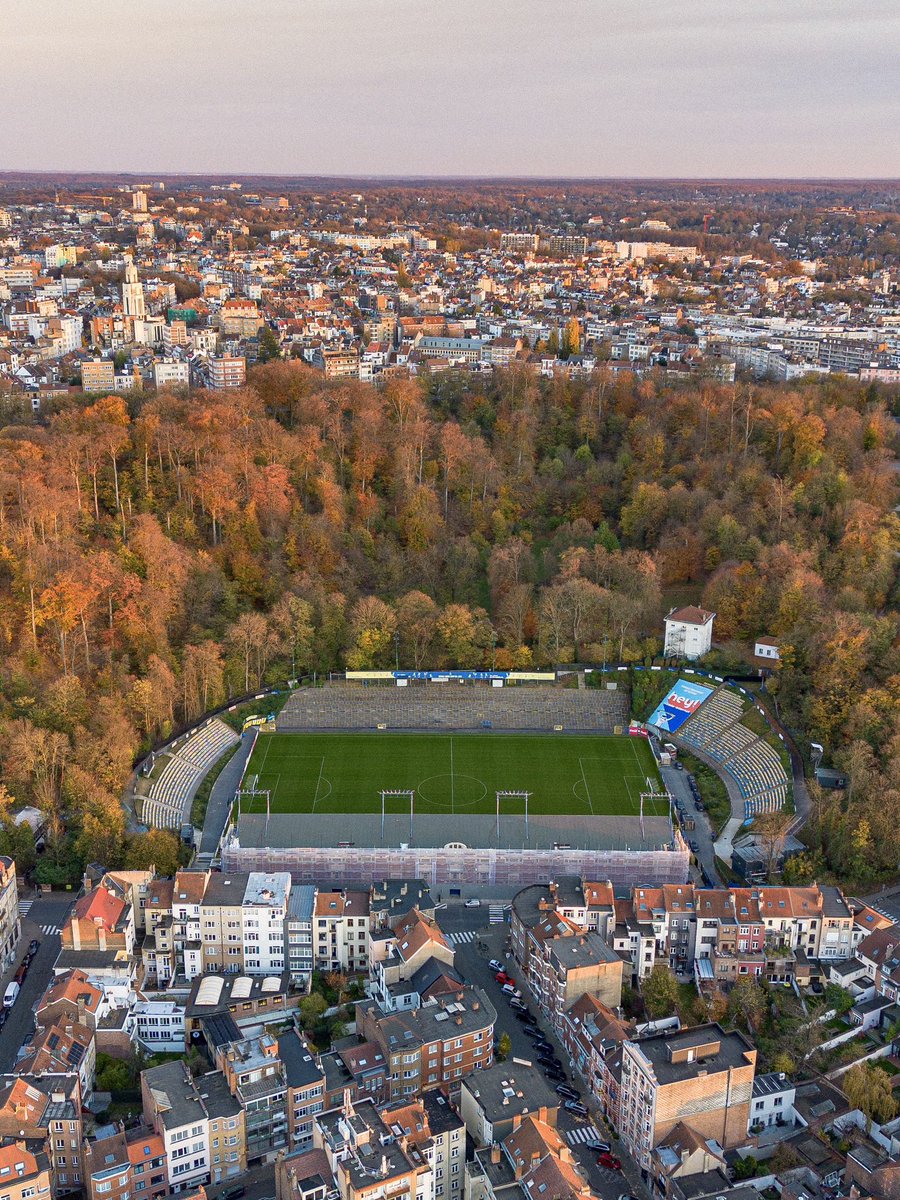 No está en un mal enclave el estadio del Royale Union Saint-Gilloise.