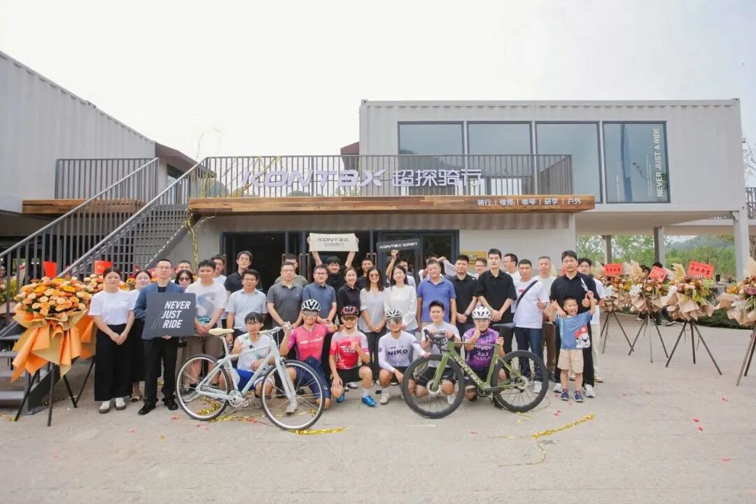 LinpingStyle's tweet image. 🚲It&apos;s the perfect time for #cycling in #Linping! You can leisurely pedal along, feeling the breeze on your face, watching the colors in the mountains and fields gradually change, and rediscovering that long-lost peace and freedom in #nature.