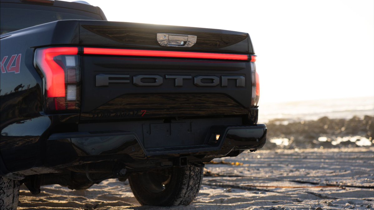 Foton launches the large and luxurious V7 and V9 double-cabs. We took them for a drive…get the full story. bit.ly/4oL8nyE