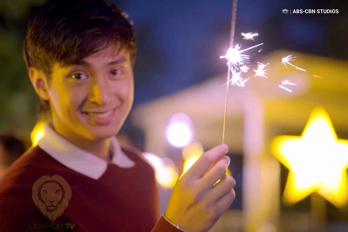 JeffOGarcia47's tweet image. Gaya ng sparkles, nagliliwanag na talaga ang career nila! From a trending digital series, to a huge film debut on MMFF, hnaggang sa mga endorsement at mall shows, damn! Dami nang napatunayan ng #JMFyang at we know, they still have a lot to prove. Kudos to you, two!

#LoveJoyHope