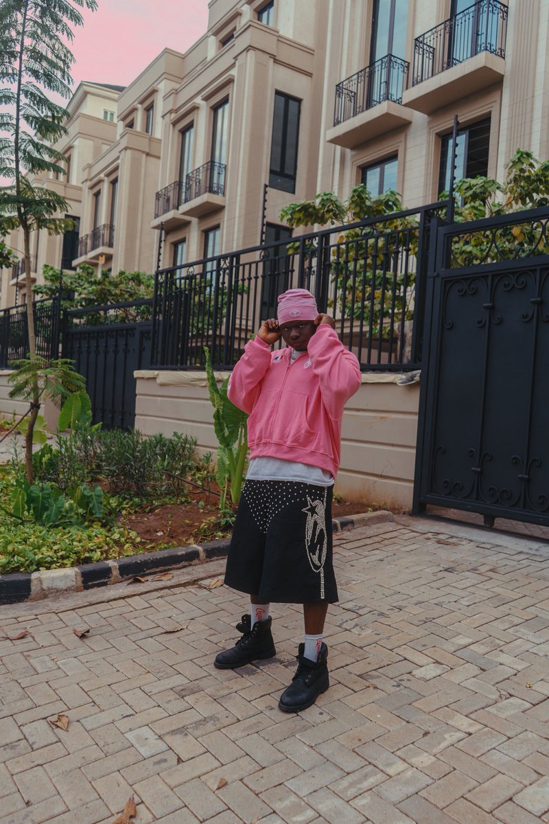 Sweggyblvckboi's tweet image. ⭐️