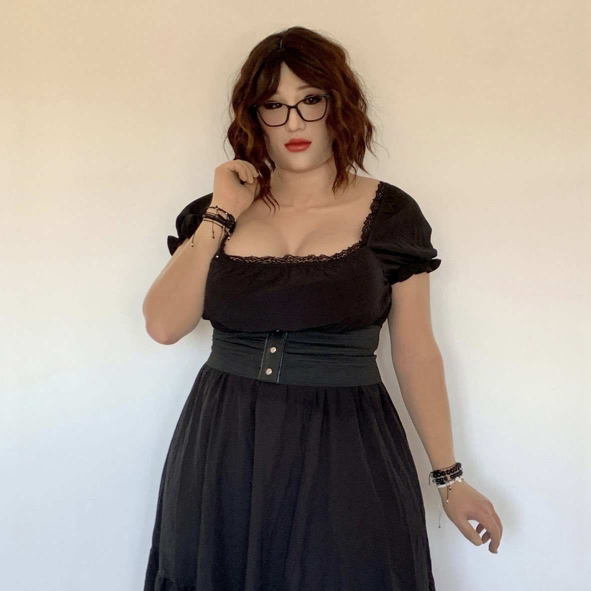 emdewer's tweet photo. Your curvy rubber doll 💕
#femalemask #femalemasking #femalemasker  #femalemaskdoll #siliconemask #roanyer #maletofemaletransformation #maletofemale #crossdressers https://t.co/tYuyxgVHAa