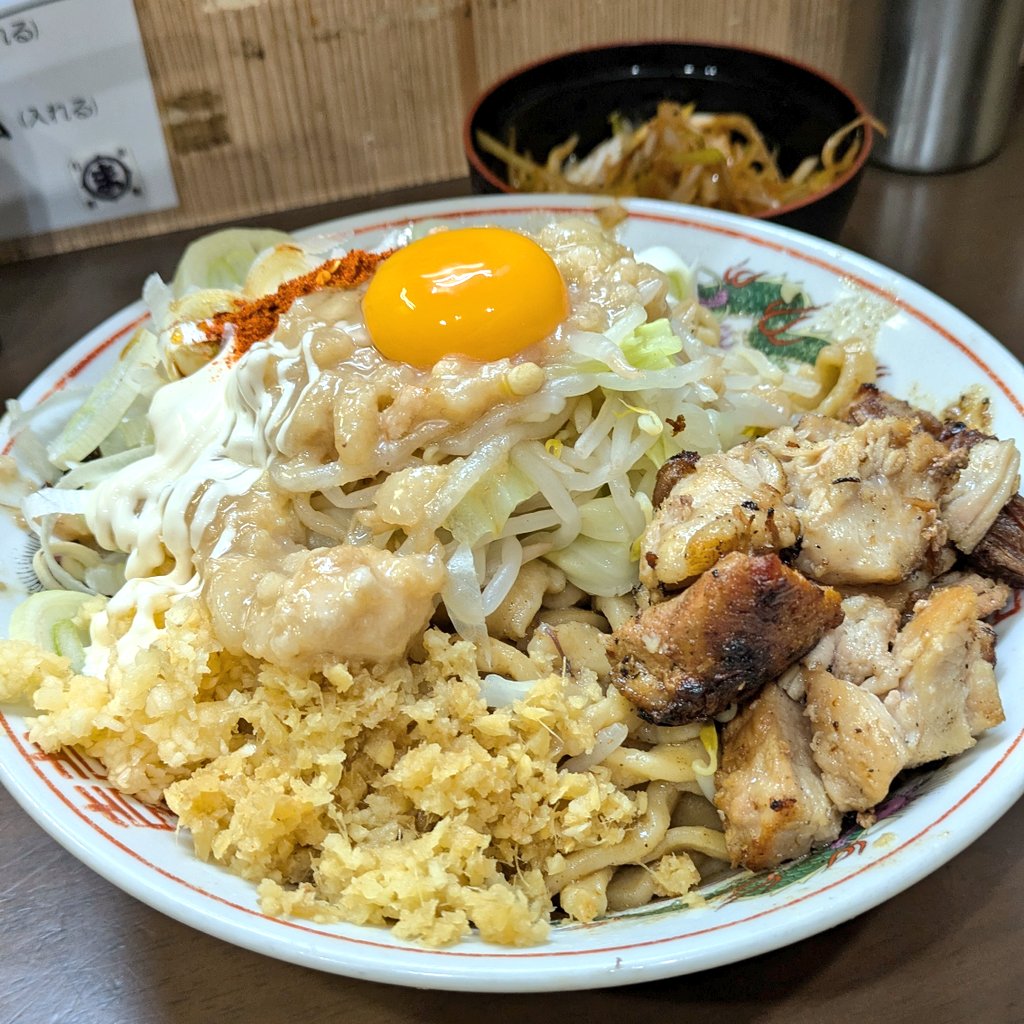 自家製麺まさき　東中神
『汁なし🔥』
うまい！うますぎる！コロチャが絶妙！大満足！！ごちそうさまでした🙏