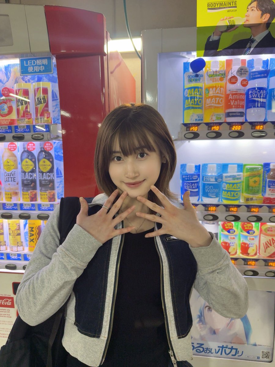 anjouyuna0101's tweet image. 🎤 安城夢那 ONE-MAN LIVE 
12月19日(金)
「K-Arena Yokohama BAR7」
チケット販売中！！！
🎫🔗チケットリンク🔽

ticketdive.com/event/blGb26ul…

作詞✎𓈒𓂂𓏸作曲🎸安城夢那
新曲2曲披露します🎤🎸
中々レアなLIVEになるから
みんなに来て欲しいです✨