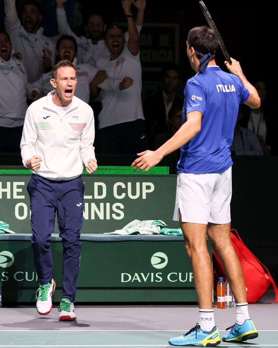 Bentornato in Azzurro, Sonny 💙

Il Capitano del #TeamItaliaLavoropiu Filippo Volandri ha convocato Lorenzo Sonego per la Final 8 di #Davis Cup a Bologna. Il campione del 2023 prende il posto in squadra di Lorenzo Musetti.

Ci vediamo a Bologna 💪