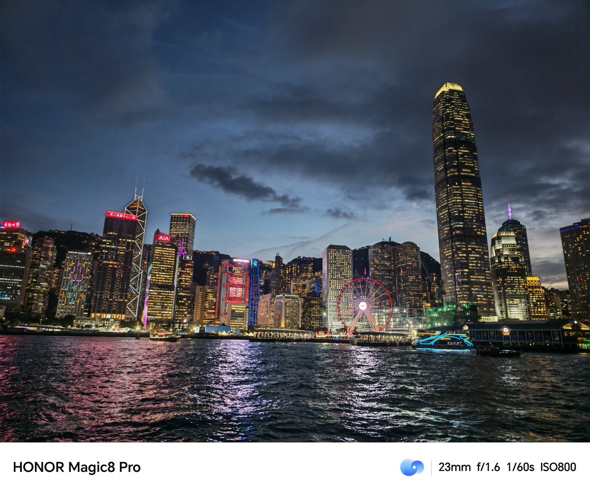 nirave's tweet image. 🤯🤯 Reuploading some photos from the @Honorglobal @UKHonor #Magic8Pro as they weren&apos;t high res before.

This is a BANGER of a camera and I&apos;m blown away by its abilities, especially at night and with portraits in zoom.

This could be the Pro camera phone of the year, ngl. 🤯🤯