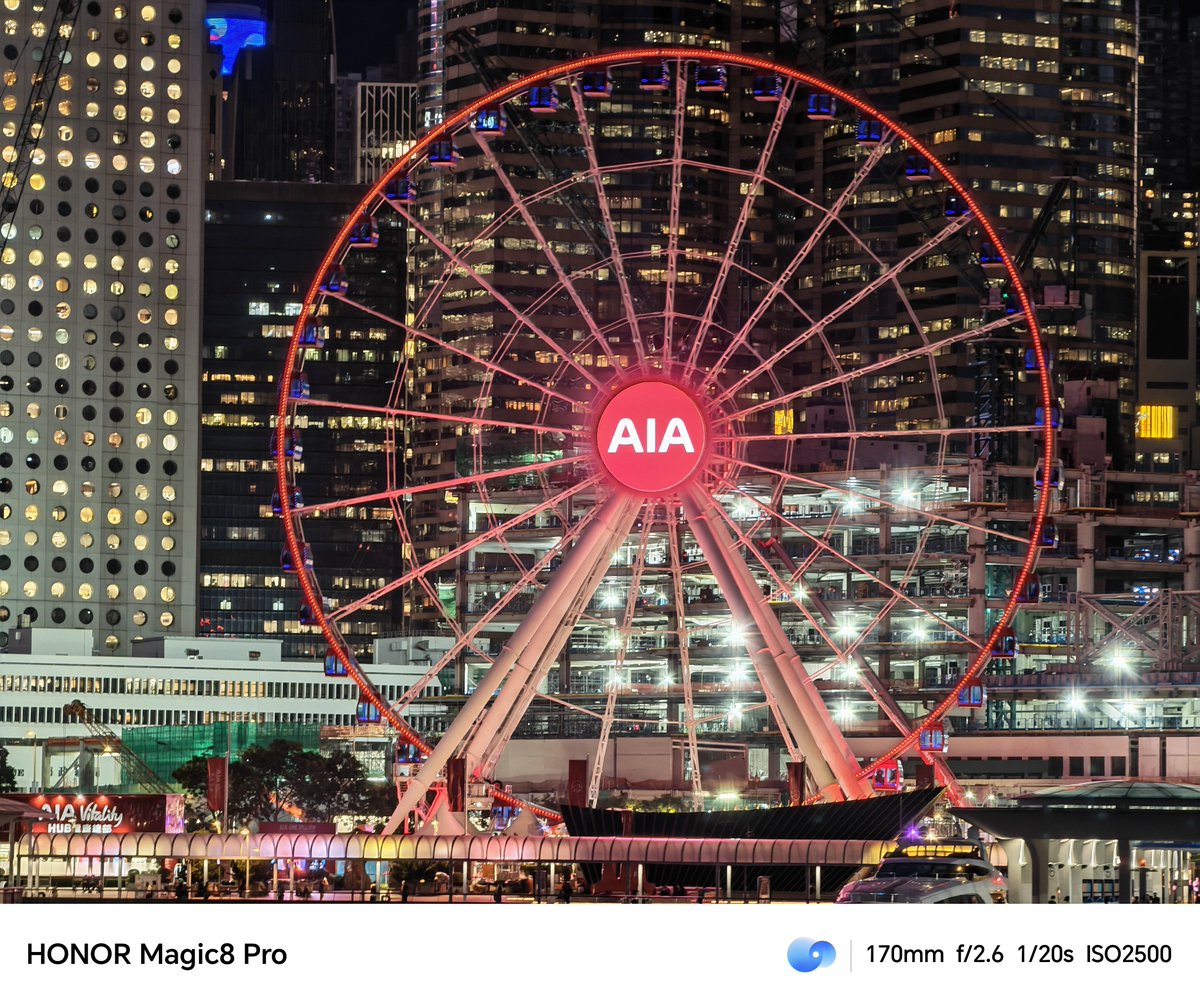 nirave's tweet image. 🤯🤯 Reuploading some photos from the @Honorglobal @UKHonor #Magic8Pro as they weren&apos;t high res before.

This is a BANGER of a camera and I&apos;m blown away by its abilities, especially at night and with portraits in zoom.

This could be the Pro camera phone of the year, ngl. 🤯🤯