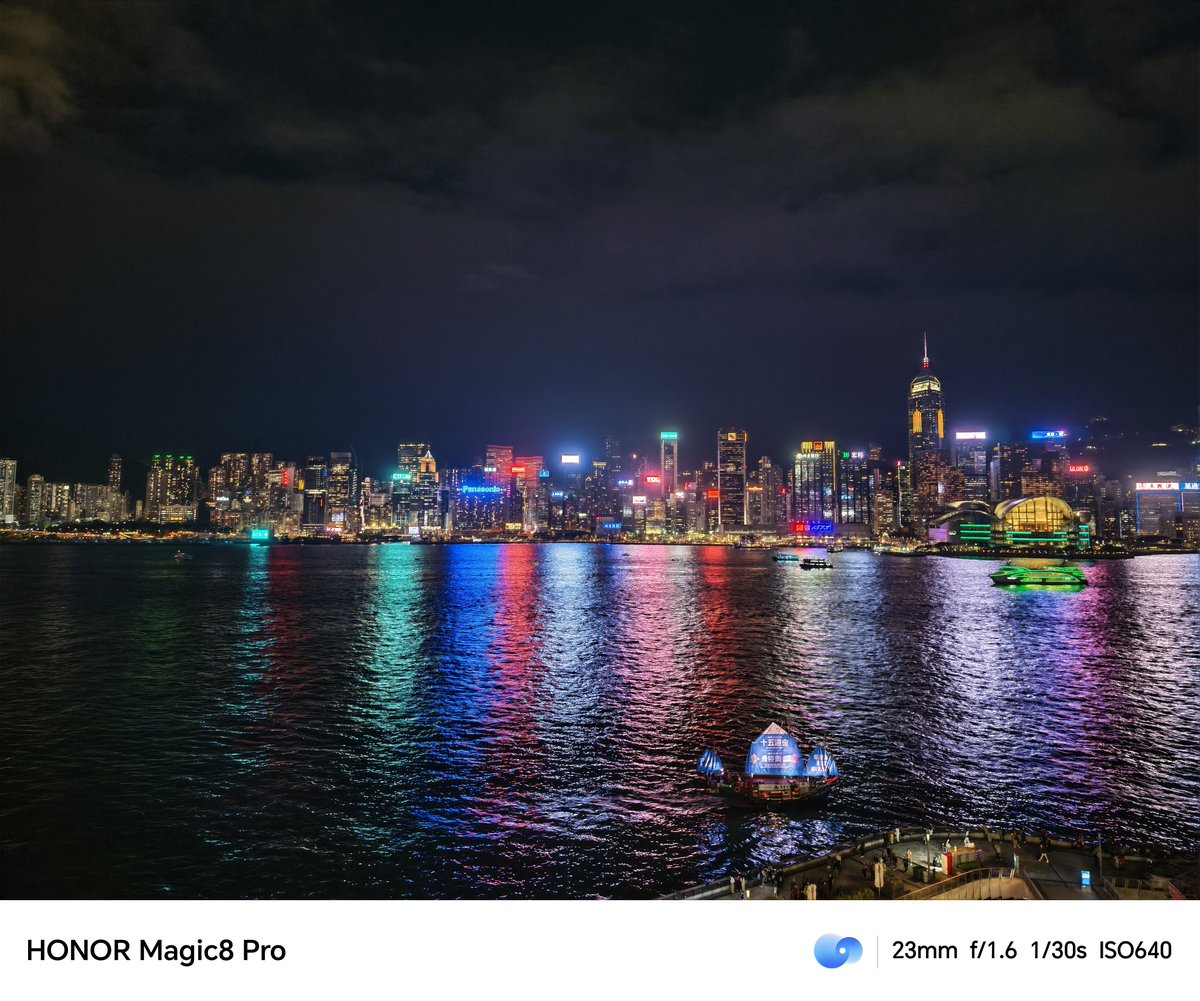 nirave's tweet image. 🤯🤯 Reuploading some photos from the @Honorglobal @UKHonor #Magic8Pro as they weren&apos;t high res before.

This is a BANGER of a camera and I&apos;m blown away by its abilities, especially at night and with portraits in zoom.

This could be the Pro camera phone of the year, ngl. 🤯🤯