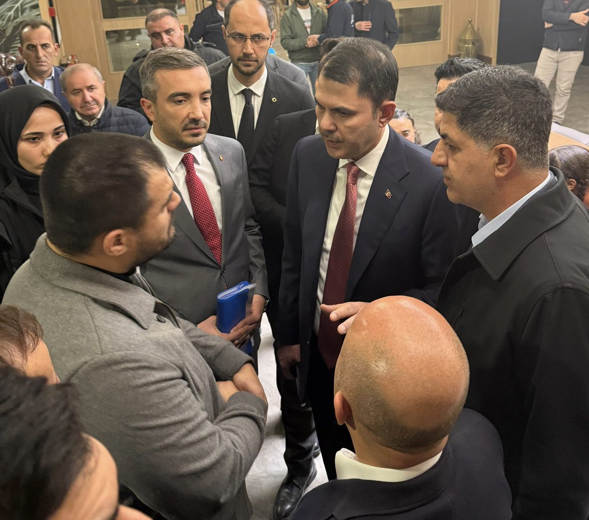 Adıyaman Merkez Çarşı Projesi’nin kalan etaplarının devam etmesi için,
T.C Çevre, Şehircilik ve İklim Değişikliği Bakanımız sn Murat Kurum’a teknik sorunlar ve taleplerin bulunduğu dosyayı teslim ettik. Bu sürece katkıda bulunan Mülk Sahipleri Platformu sözcüsü Tayfun Aydın’a ve