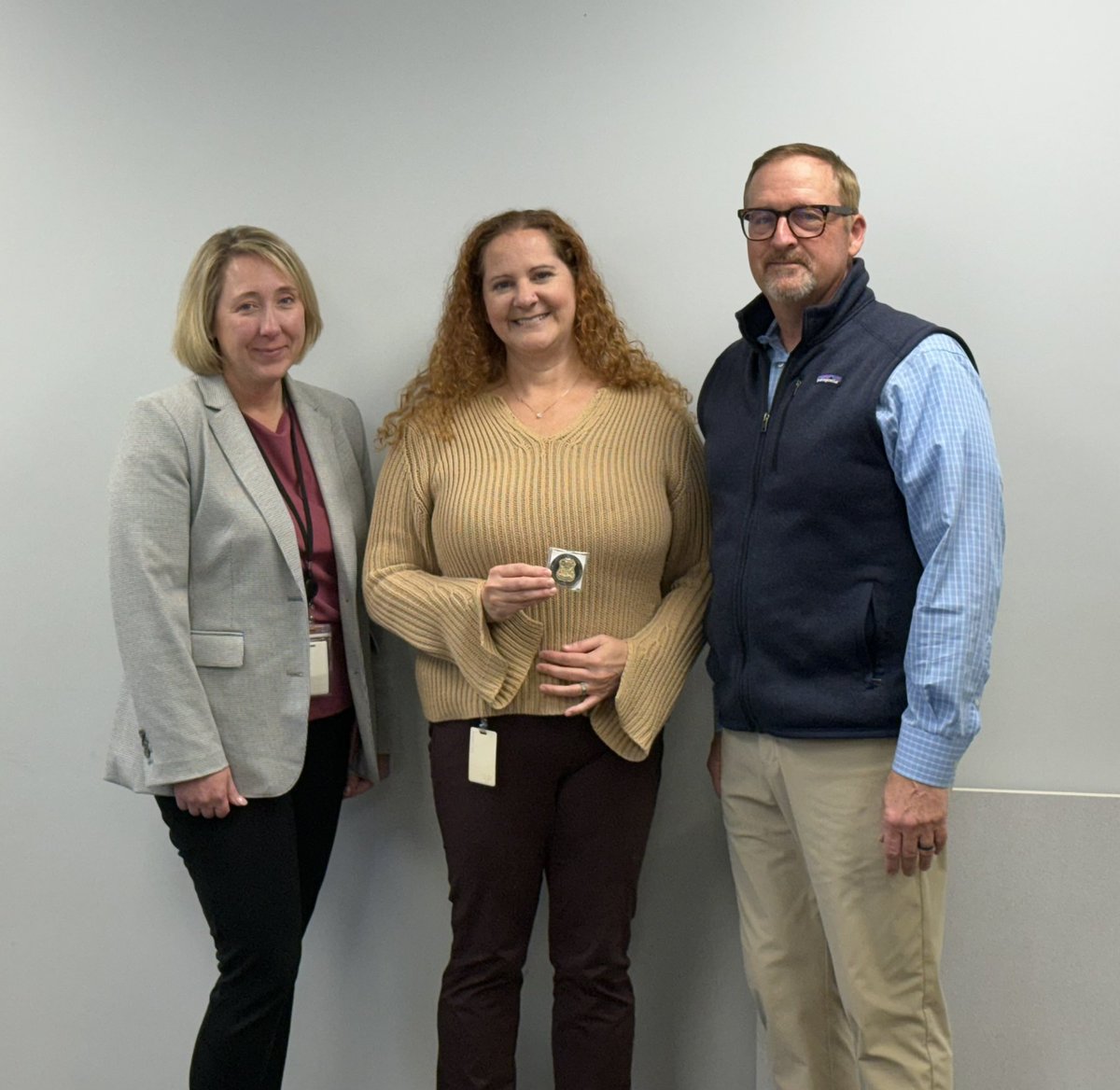 MDOCFOA's tweet image. Isabella Agent Brenda Leos received a Deputy Director coin for showing unwavering support to a client in need.  Joining the office wide recognition was Judge Spencer-Noggle. #Excellence #Support #WhatYouDoMatters