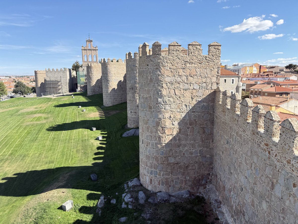 Muralla de Ávila
📷 <a href="/Guillermo2660/">Guillermo Salinas</a>