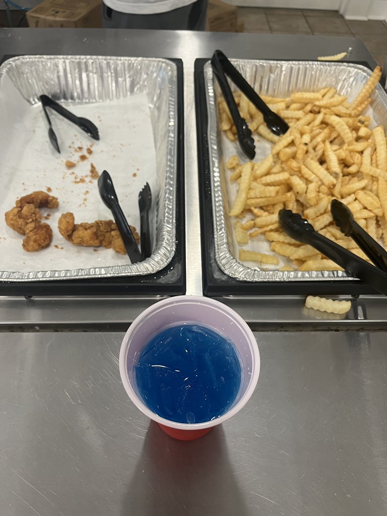 CarlTugSpack's tweet photo. The Holy Trinity https://t.co/ygRdkz11Tk