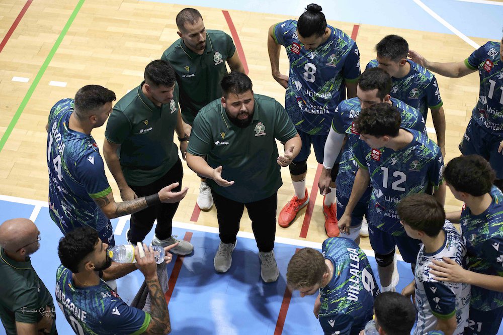 📰 𝐍𝐎𝐓𝐈𝐂𝐈𝐀 | Pablo Ruiz: “Toque de atención… y a ganar en casa”

📲 almeriavoley.es/noticias/pablo… 

💚 #VamosVerdes!
🏐 #SomosVoleibol

#Unicaja #Almeria #Almería #UnicajaAlmeria #UnicajaAlmería #Voleibol #Volleyball #Volley #Pallavolo #Andalucia #picoftheday #BecomeYourOwnHero