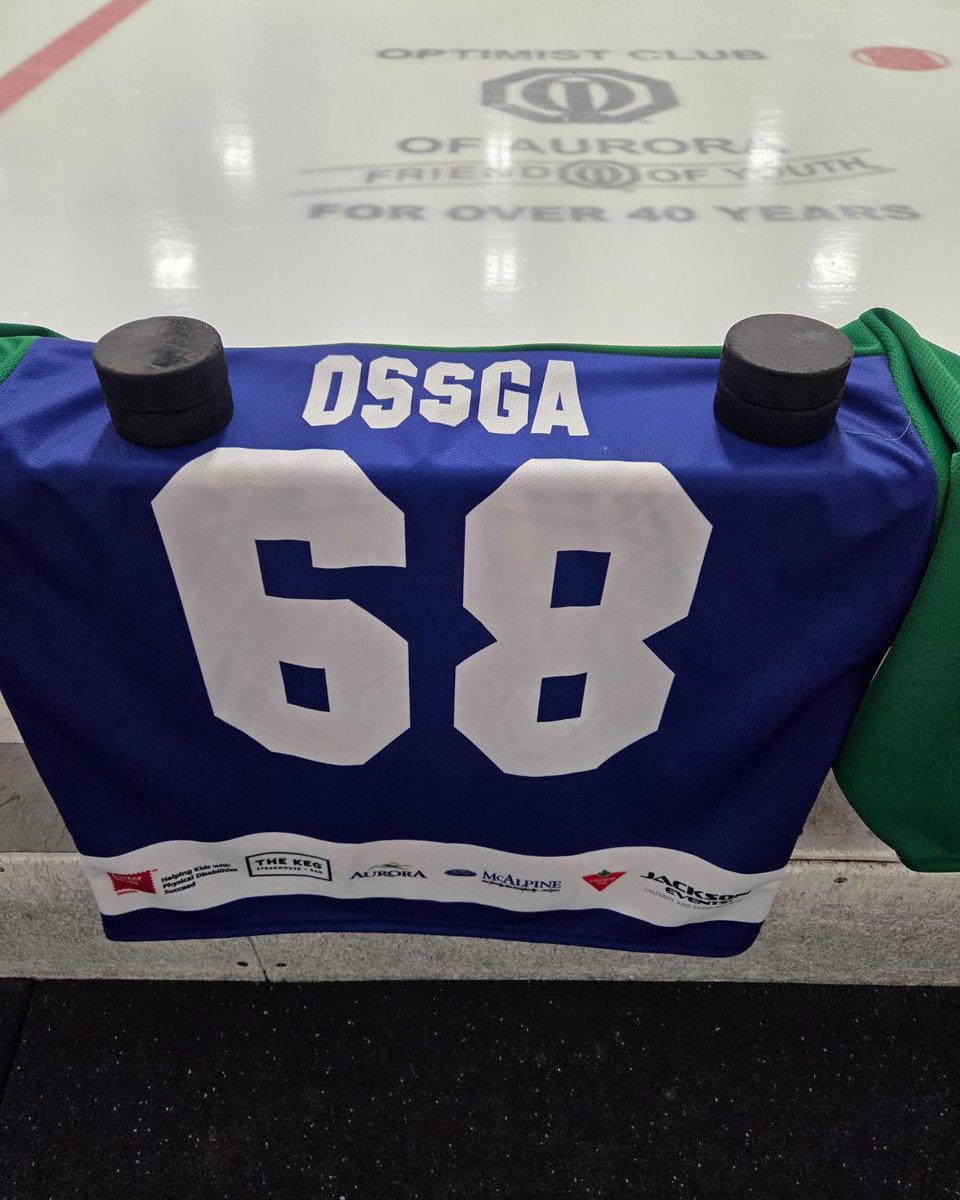 _OSSGA's tweet image. 🏒 The York-Simcoe Celebrity Hockey Classic is on today and the OSSGA team is having a blast supporting @EasterSealsON!

We want to thank everyone who joined our team and helped us raise over $15,000, plus $3,000 worth of toys, for Easter Seals Ontario!