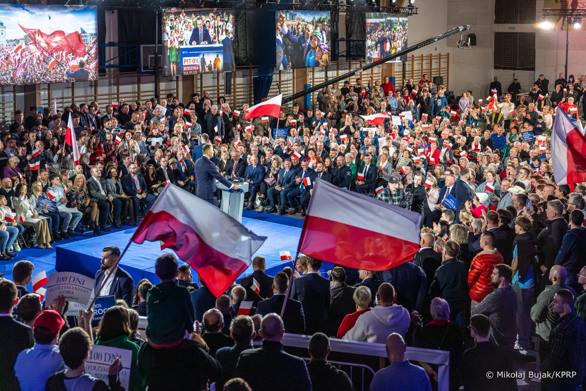 Prezydent RP <a href="/NawrockiKn/">Karol Nawrocki</a> w #MińskMazowiecki: Te 100 dni to tylko początek. Zostało nam 1725 dni wspólnej walki. Proszę was o jedność, o wiarę w Prezydenta. Razem możemy zmienić Polskę w kierunku nowych możliwości gospodarczych.