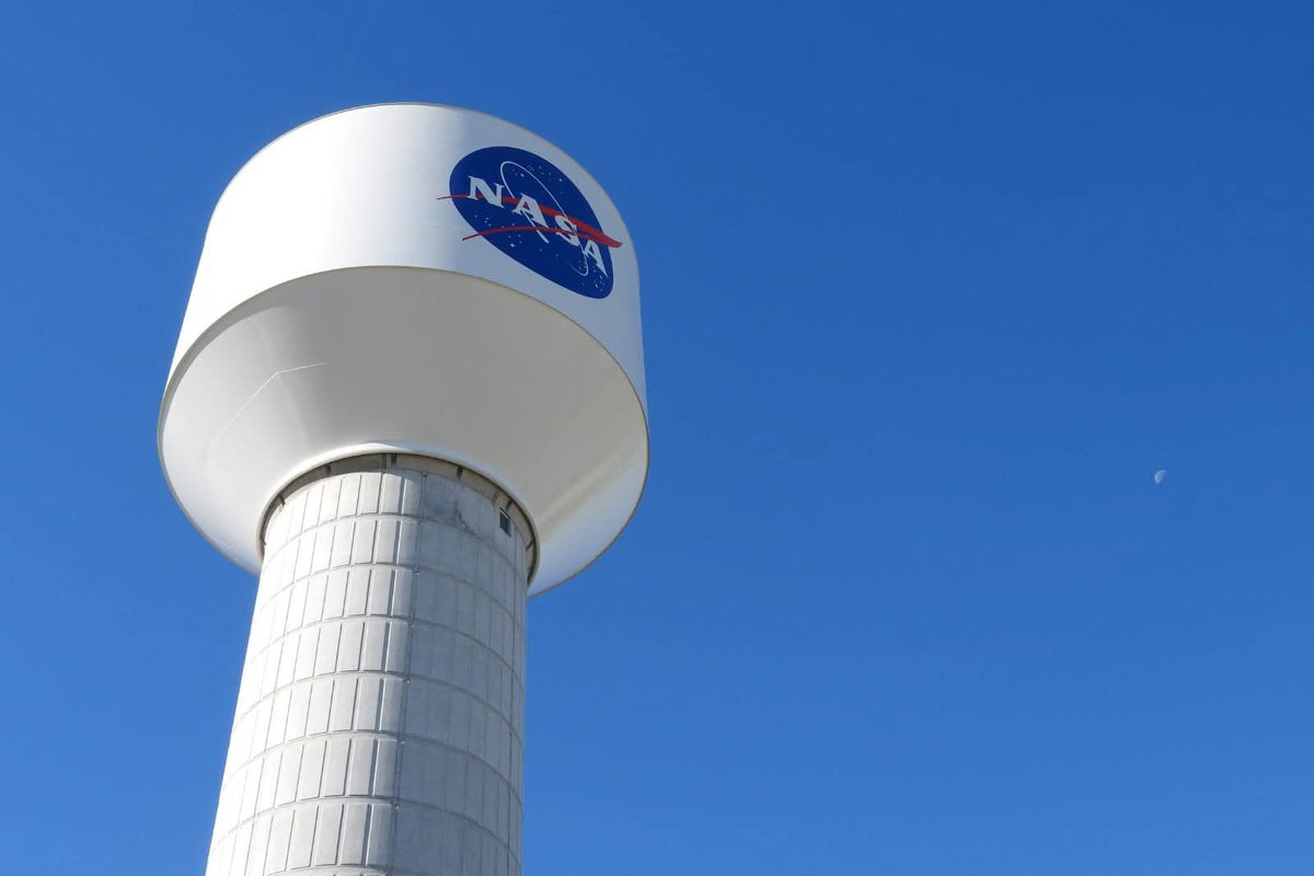 🇸🇻🇺🇸 ESTUDIANTE DE LA UES PARTICIPA EN PROGRAMA DE LA NASA

La estudiante de la Universidad de El Salvador, Ángela Pineda, ya se encuentra en la NASA, donde compartió fotografías de su participación en el campamento International Air and Space Program 2025, de la Administración