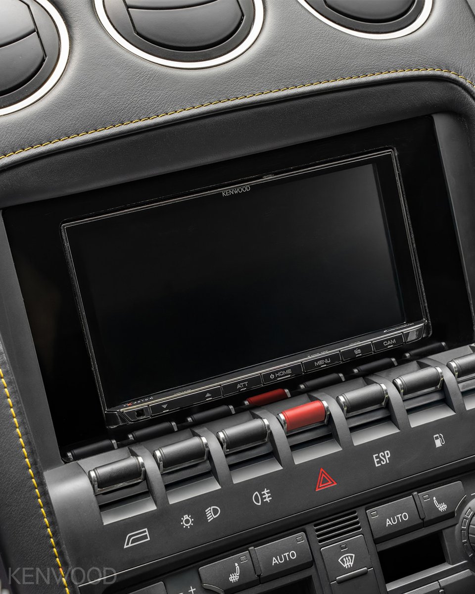 Clean install, clean sound. #LamborghiniGallardo

#KenwoodUSA
#LiveConnectedDriveConnected