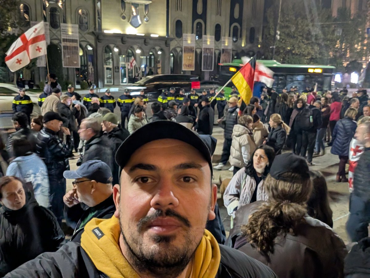araddun's tweet image. If we kneel now, we teach every future tyrant violence works. Standing firm protects tomorrow 🇬🇪 #StandWithGeorgia #DefendDemocracy
