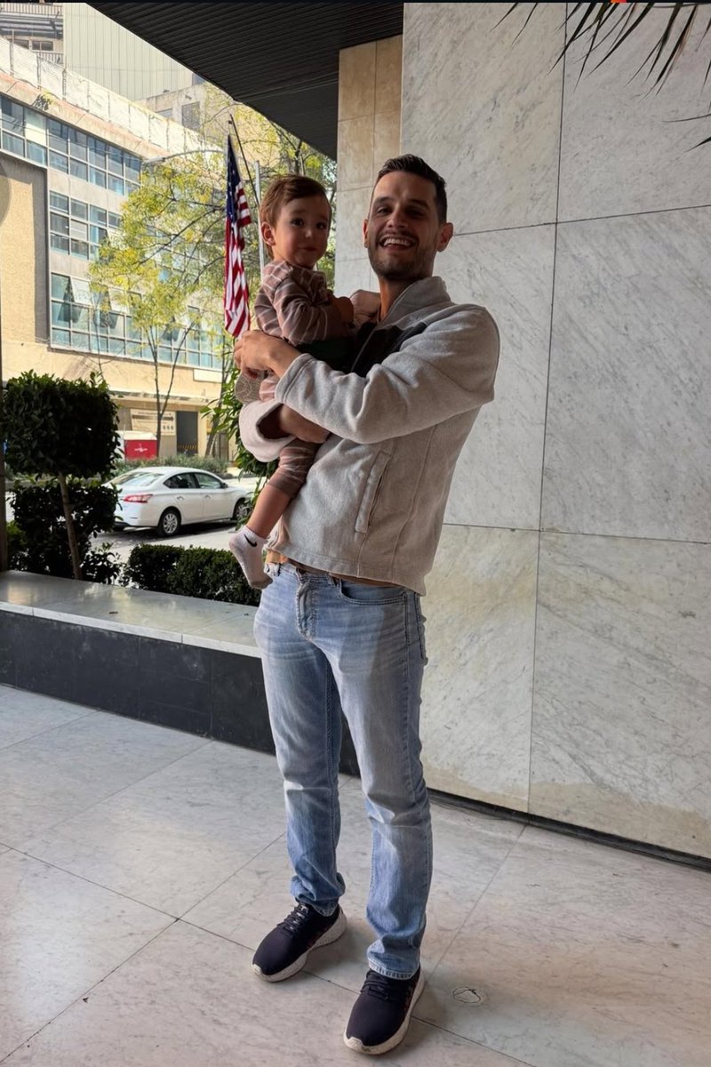 Shotting_star13's tweet image. Tan tierno Adrian 🥹🥹
Manifestando a tu Adriancito  Jr ✨️❤️
#PDSPCAM