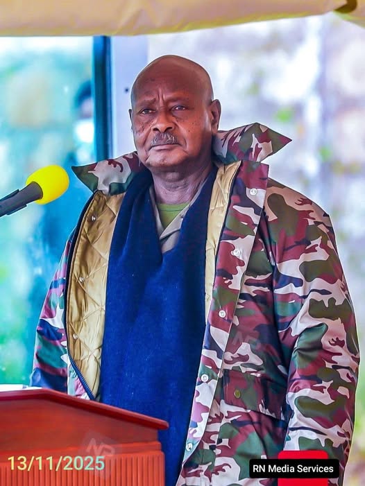 AfricanHub_'s tweet image. Uganda President Yoweri Museveni blames Kenya’s ever-changing presidency for his troubles in gaining access to the Indian Ocean for Uganda.

He says, “I have been negotiating access to the Indian Ocean for 30 years, and every time I finish with one Kenyan president, a new one…