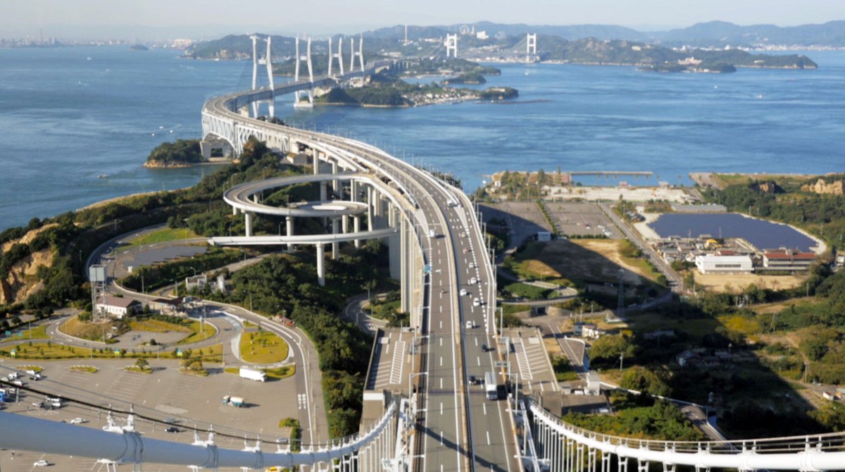 A uniquely exhilarating shoot was at #Japan’s Great Seto Bridge, an 8-mile double-decker bridge linking #Okayama and #Kagawa prefectures. It’s an engineering marvel and a filming challenge, but we made it to the top and the view was stunning!
Watch here - youtu.be/b8RvltOdENo?t=…