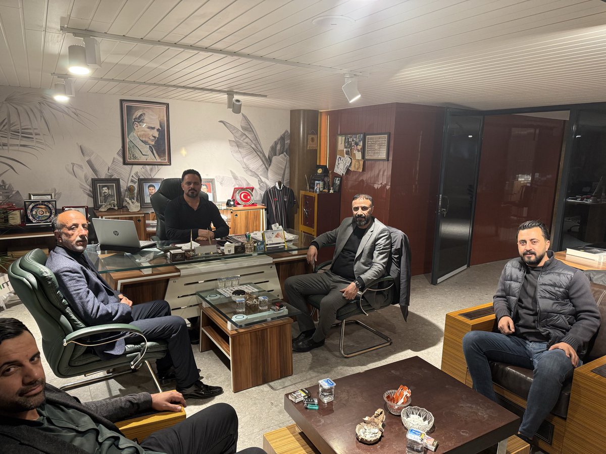 Sevgili yeğenimiz, işadamı Kenan TAŞKIRAN’IN yeni işyerini ziyaret edip hayırlı olsun dileklerimizi ilettik. 

Rabbim hayırlı uğurlu etsin,
Nice Başarılara İnşallah.

<a href="/kenantaskiran65/">KENAN TAŞKIRAN</a>