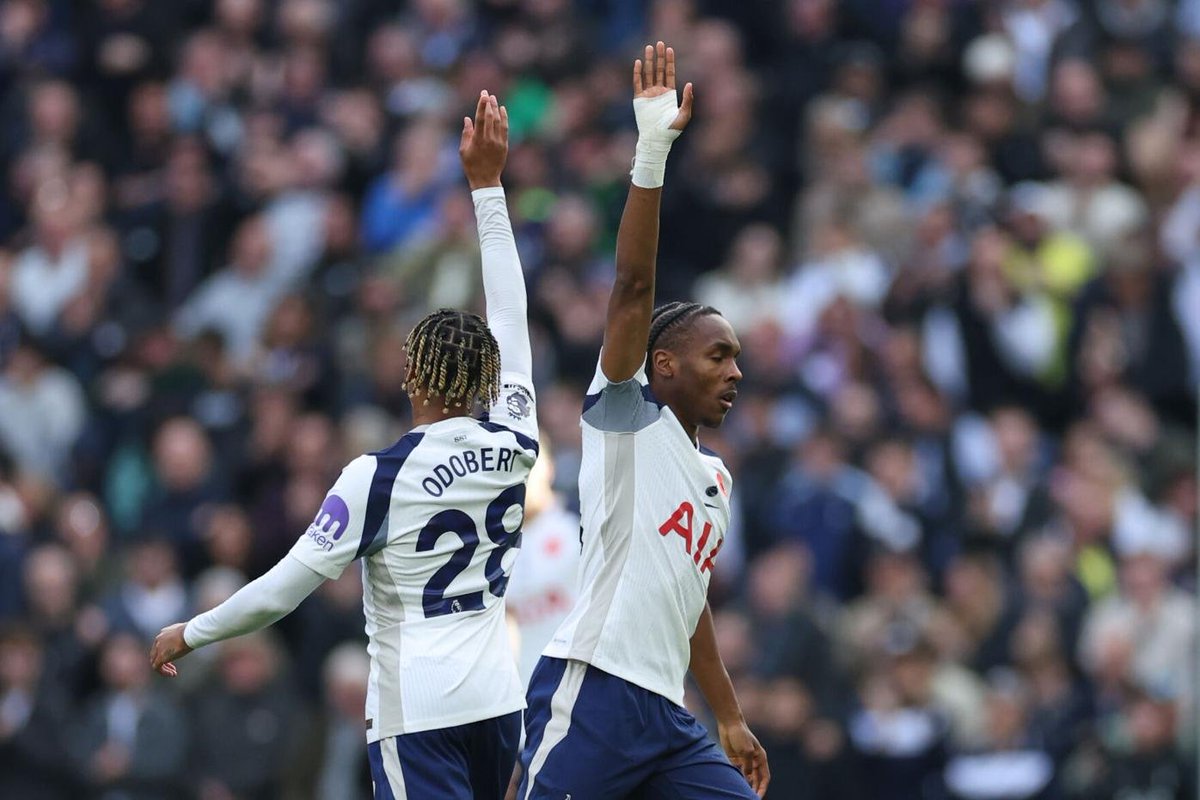 _th3halfspace's tweet image. Manchester United at Tottenham, a tactical analysis #thread