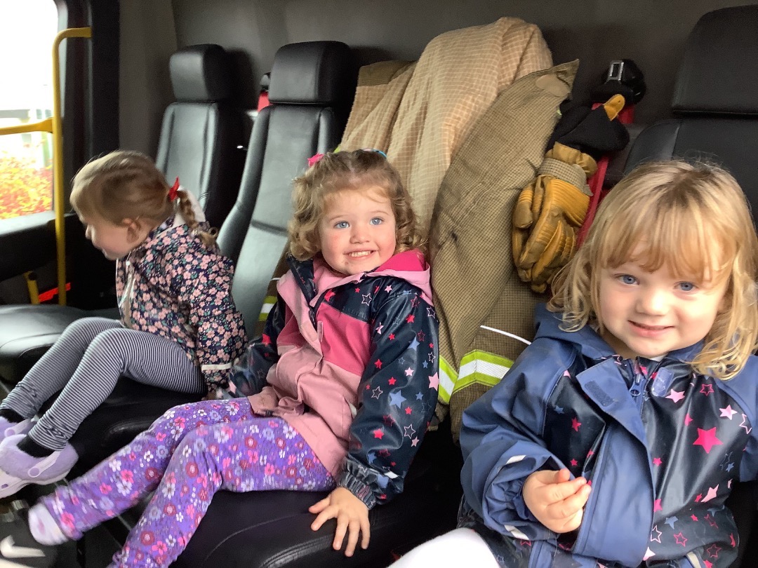 DalryEYC's tweet photo. A huge thank you to @Scotfire_ENSA for taking the time to come see our children. All the kids thoroughly enjoyed it, it's greatly appreciated. 🔥 https://t.co/ge6tqthZQt
