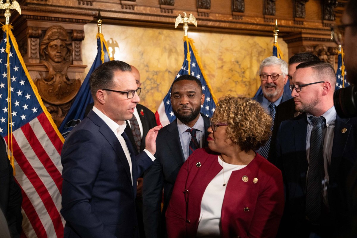 RepBellmon's tweet image. After many months of negotiating, we finally have a state budget. I voted in favor of this budget that provides some important wins for our community, including investments in our kids, working families, seniors, community safety, and more.
