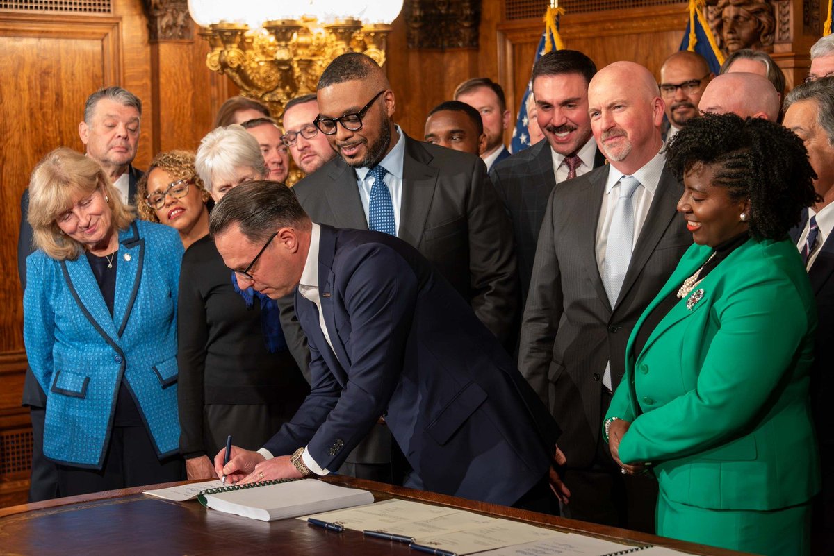 RepBellmon's tweet image. After many months of negotiating, we finally have a state budget. I voted in favor of this budget that provides some important wins for our community, including investments in our kids, working families, seniors, community safety, and more.