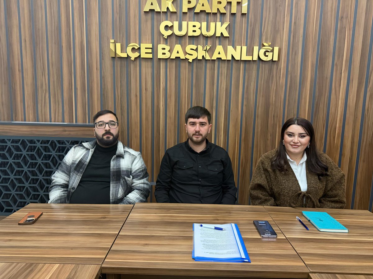AkGenclikcubuk's tweet photo. Haftalık olağan yönetim kurulu toplantımıza İlçe Gençlik Kolları Başkanımız Sayın Uhud Bağcı,
Yürütme ve Yönetim Kurulu üyelerimizin katılımıyla gerçekleştirilmiştir. https://t.co/N5DB8wirsh