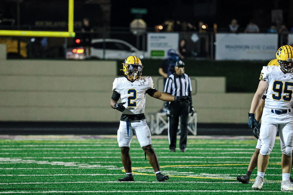 Uncommitted 2026 Safety!

Recruitment Still Open!

Looking for all opportunities!(1 D1 Offer)(3 D2 Offers) (1 NAIA Offer)

hudl.com/v/2T1HzR