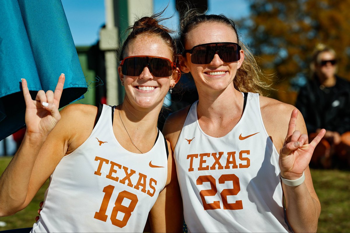 Some smiles from last weekend 🤩

#OnTheHunt #RallyVolleyball #HSVolleyball