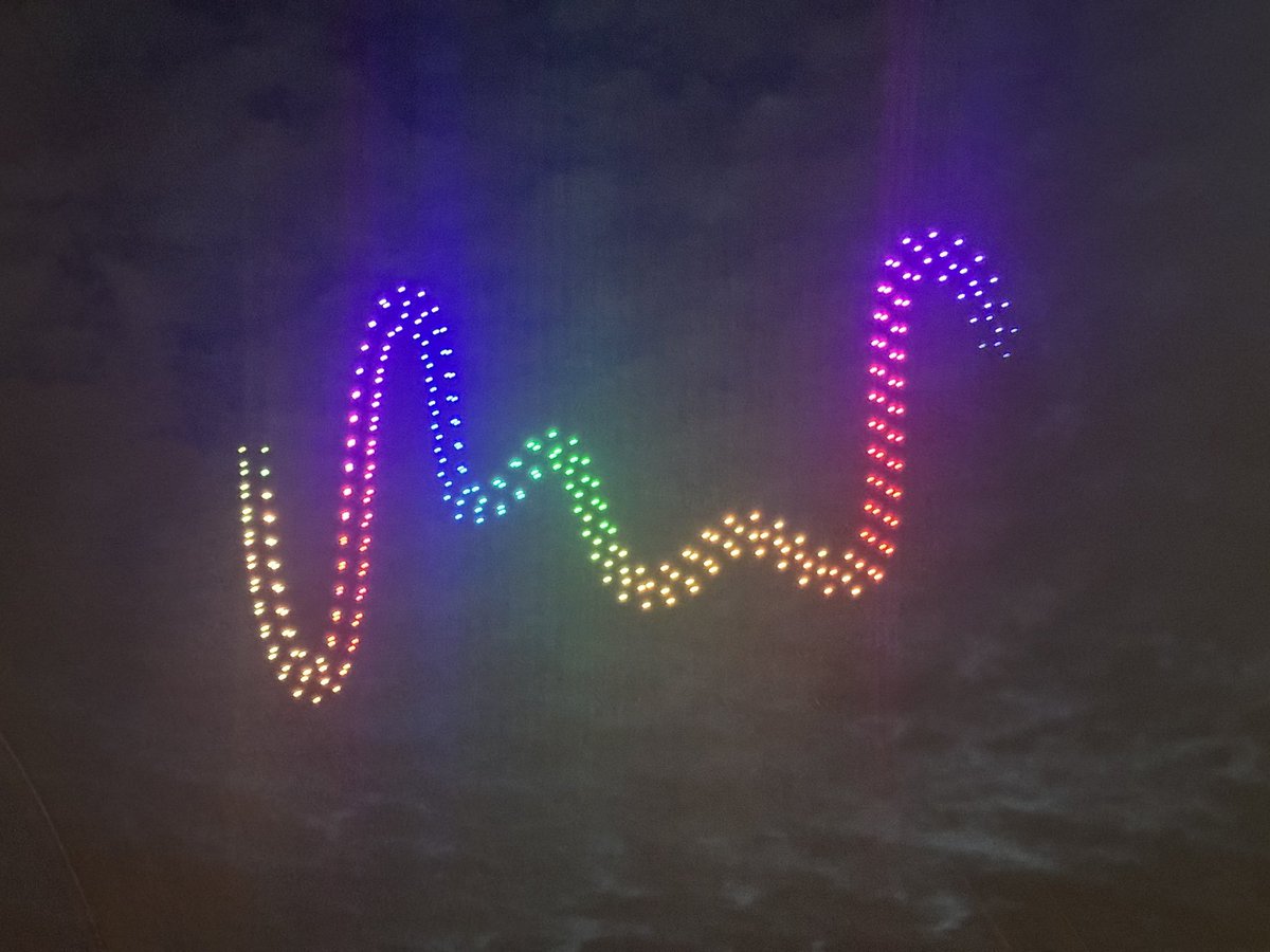 <a href="/squiggleDAO/">SquiggleDAO</a> <a href="/ArtOnBlockchain/">Erick / Snowfro / 🦩 / LAO / #️⃣ / 🔴</a>