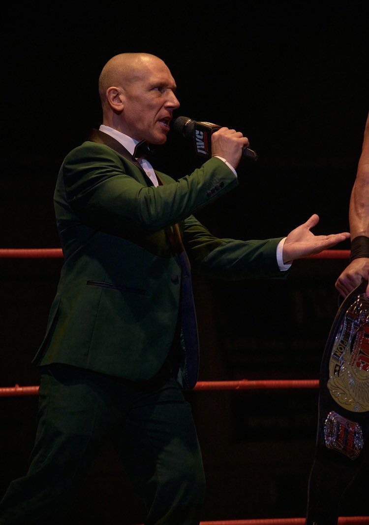 In my element <a href="/IWCwrestling/">IWC Wrestling</a> 🎤

📸: Yev Shrayber 

#WWERaw #SmackDown #WWENXT