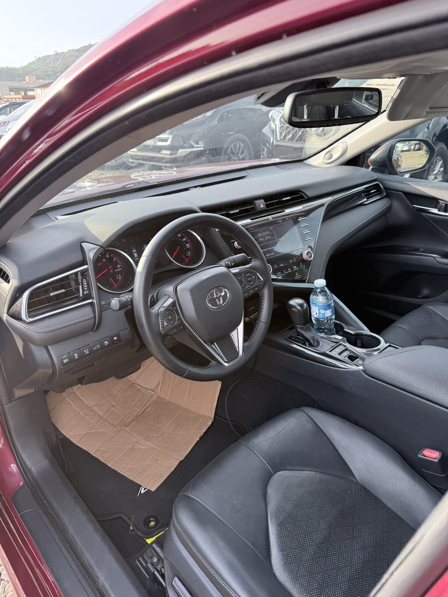 Foreign Used Camry XSE
 2018 
360 camera 
JBL speakers 
Panoramic.
Parking assist 
Pre collision sensor
Price:32M
At Abuja
Everything Blessed