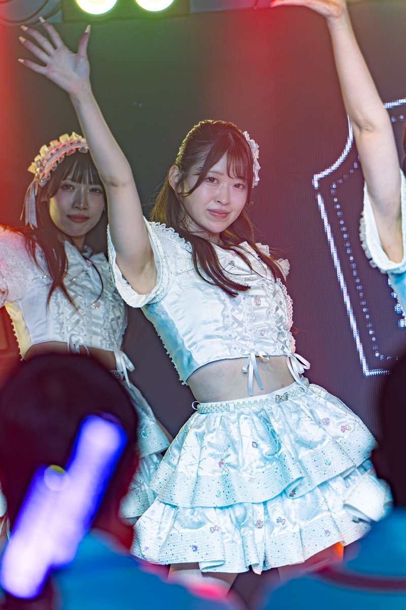 2025/11/08(土)☁#福岡ポケット
Departure of ME：MAYBE ME TOUR
(#メイビーME💗#全国ツアー✈)
#長野県出身 #高身長女子
#小顔 #丸顔 #卵肌 の #オーロラ姫👸
#赤色担当 #谷あやか🍓さん
今日からまた #可愛い笑顔 で
#酔ったに #泥酔患者 を #量産 だねw
#メイビーMEを広めたい 
#めびみZeppまでの旅