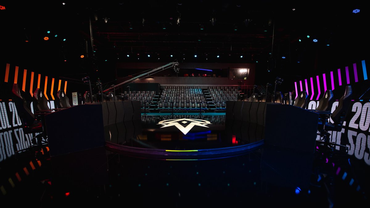 Domingão de Kings Lendas começando agora!

Todas as equipes que disputarão as Finais presenciais, na Arena CBLOL, serão decididas hoje 🔥

No próximo final de semana, 22 e 23 de novembro, o bicho vai pegar!

Acompanhe ao vivo, nos canais do <a href="/baianolol1/">Baiano</a>