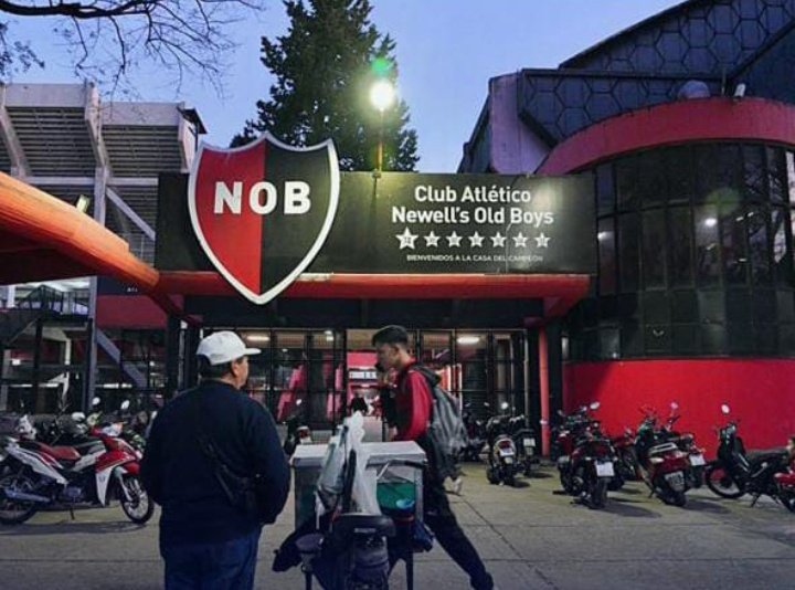 ATENCIÓN
Se levantó la medida de Utedyc y el club vuelve al normal funcionamiento, así como también se juega con normalidad Newell's - Racing
#Newells
<a href="/L28Store/">L28Store | Papelería Creativa</a>