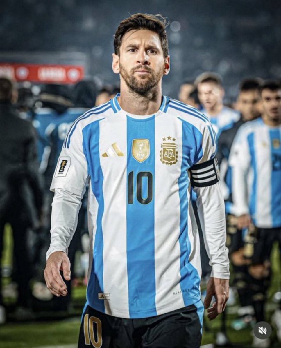 Lionel Messi has now scored 896 career goals!!!!!!

My GOAT❤️