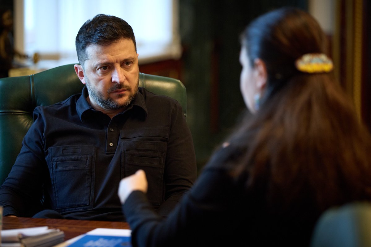 ZelenskyyUa's tweet image. I met with Oksana Markarova.
I thanked her for working for our state for many years, not just in her diplomatic role. We discussed possible areas for future cooperation, in particular, there are many things that can be done for Ukraine’s recovery, for strengthening our society,…
