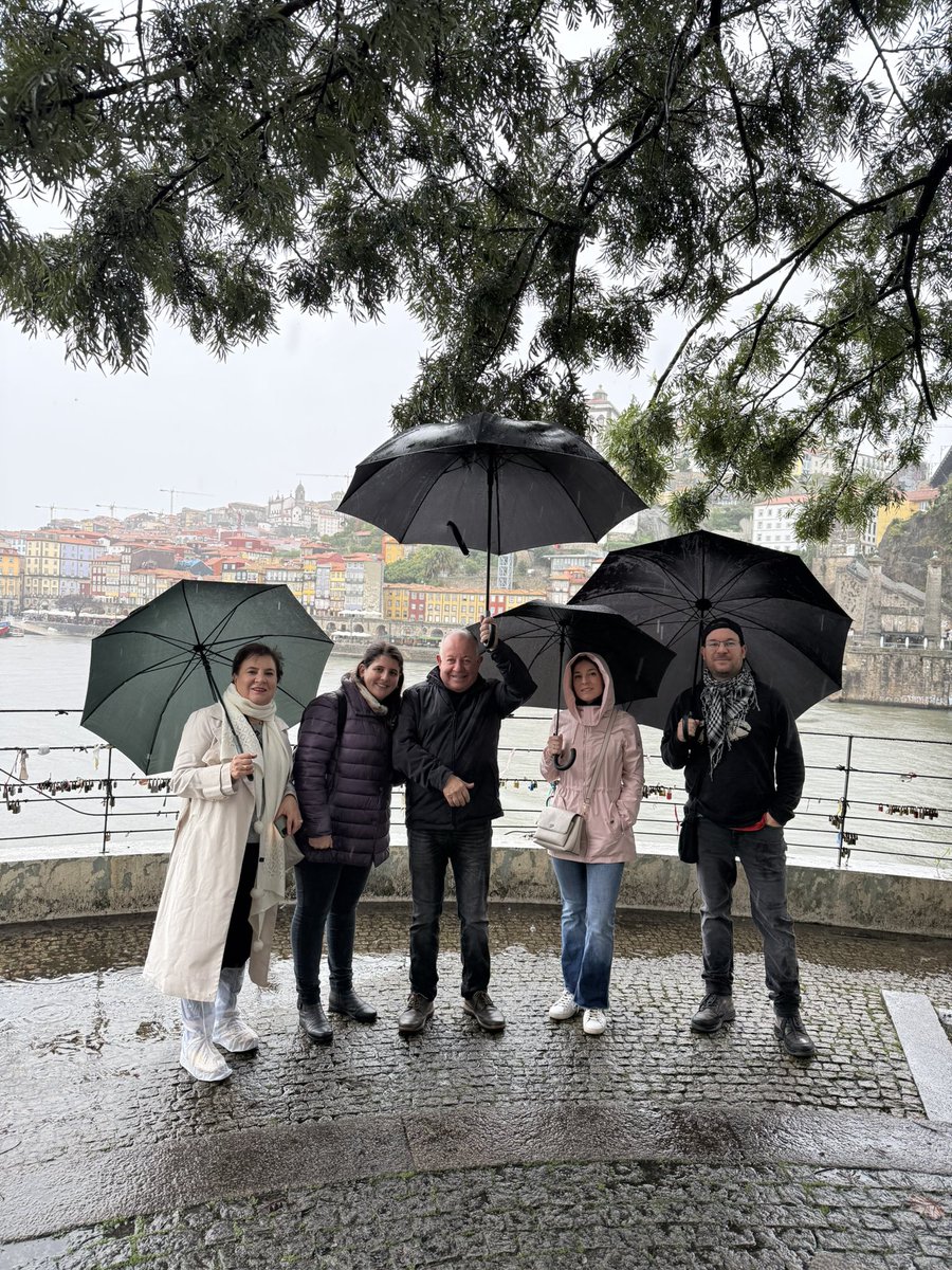 Estoy un dias con mi familia de viaje haciendo turismo! Abriré stream un ratito en las noches quizá , pero hasta el lunes no retomo la normalidad!! 
Qué tal los nuevos mapas??